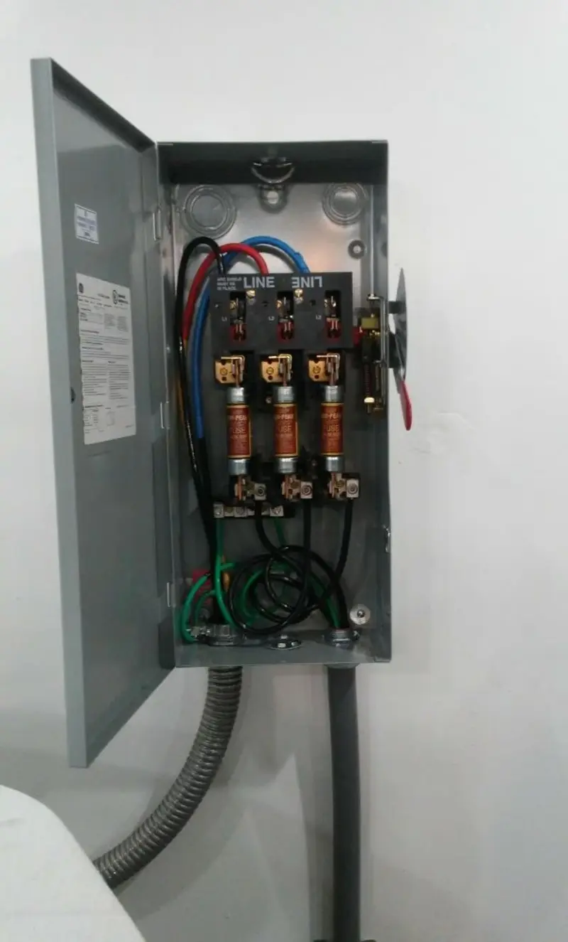 Three-phase disconnect switch installed for Smoke Detector Installation in Piedmont